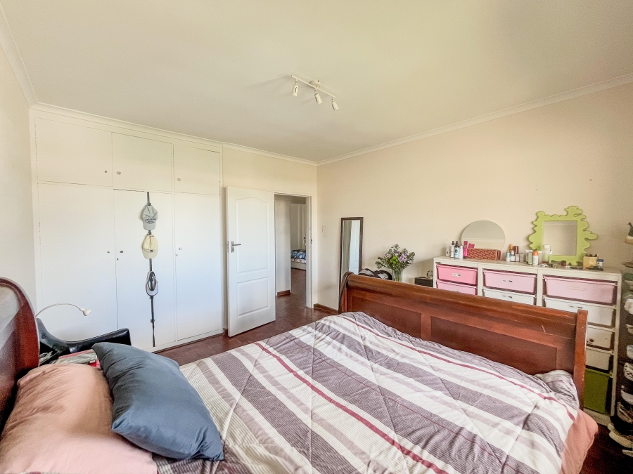 To Let 3 Bedroom Property for Rent in Pinelands Western Cape